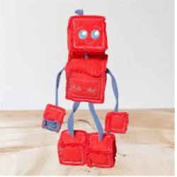 Petit Robot Rouge Attendrissant